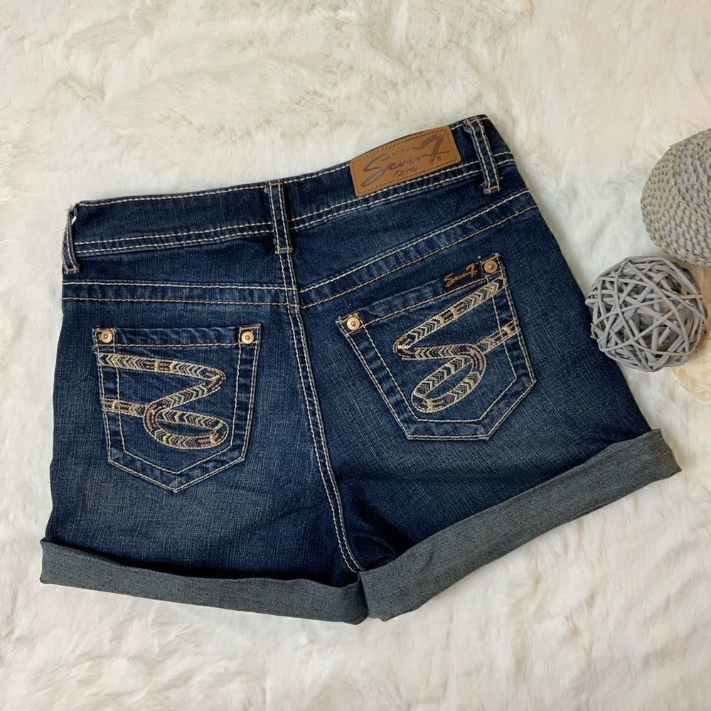 Women’s Seven7 jean shorts